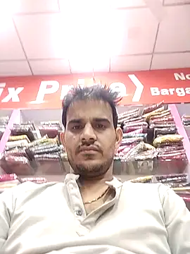 Snapshot of absoluteright chatting on 11-12-25, 01:00 absoluteright online show from 11-12-25, 01:00