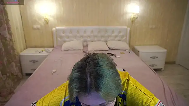 Snapshot of LunaaMayy chatting on 02-03-26, 11:37 LunaaMayy online show from 02-03-26, 11:37