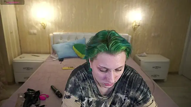 Snapshot of LunaaMayy chatting on 03-03-26, 04:35 LunaaMayy online show from 03-03-26, 04:35