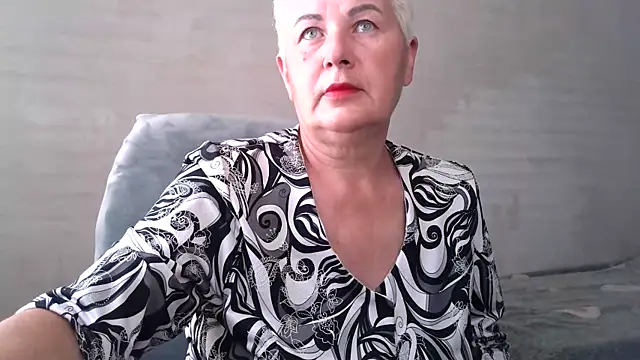 NicoleOlla online show from 09-24-25, 01:42