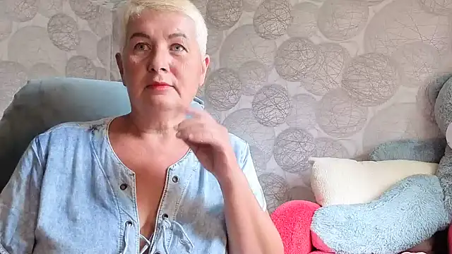 Snapshot of NicoleOlla chatting on 07-05-26, 04:41 NicoleOlla online show from 07-05-26, 04:41