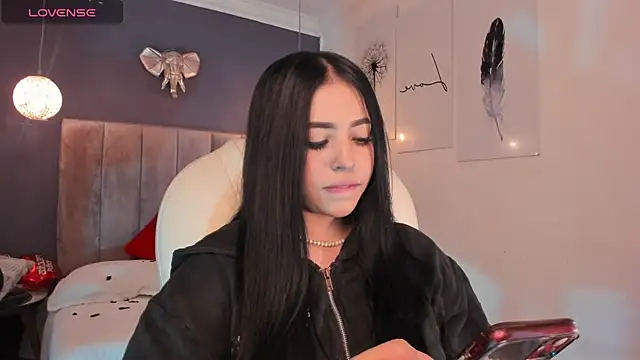 Maaiitee online show from 02-15-25, 12:43