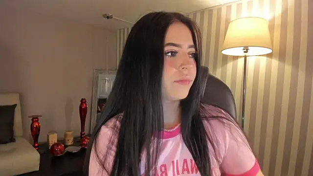 Maaiitee online show from 09-28-25, 03:17