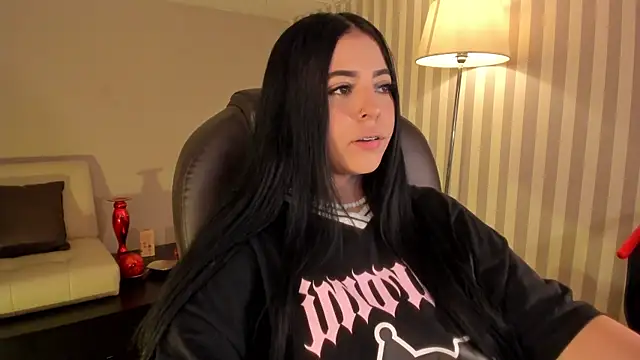 Maaiitee online show from 10-30-25, 05:02