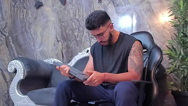 Liam Kleiin online show from 02-07-25, 11:45