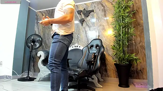 Liam Kleiin online show from 02-13-25, 11:28