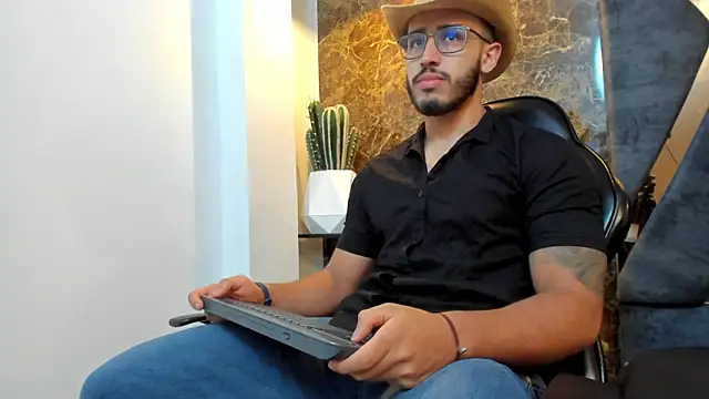 Liam Kleiin online show from 09-18-25, 11:23