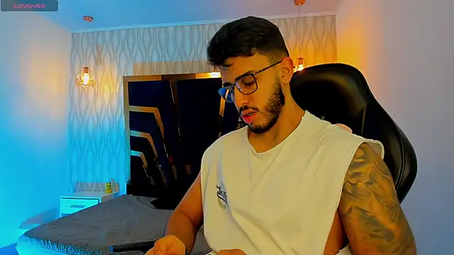 Liam Kleiin online show from 12-15-25, 11:25