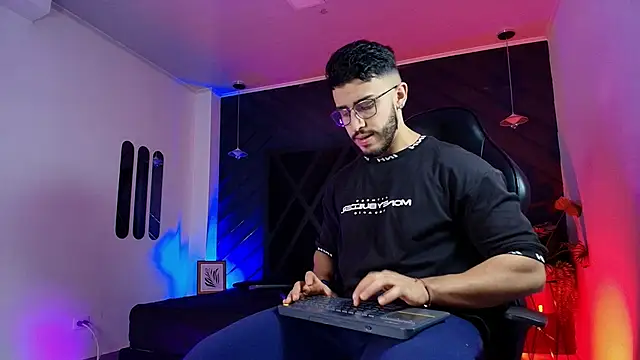 Liam Kleiin online show from 04-18-26, 11:25