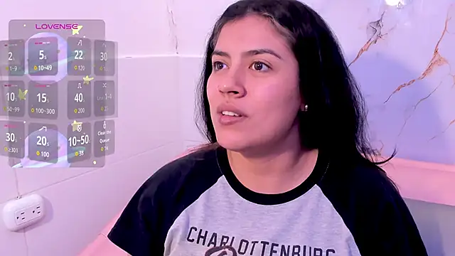 Snapshot of taylor_cupper chatting on 11-10-25, 02:54 taylor cupper online show from 11-10-25, 02:54