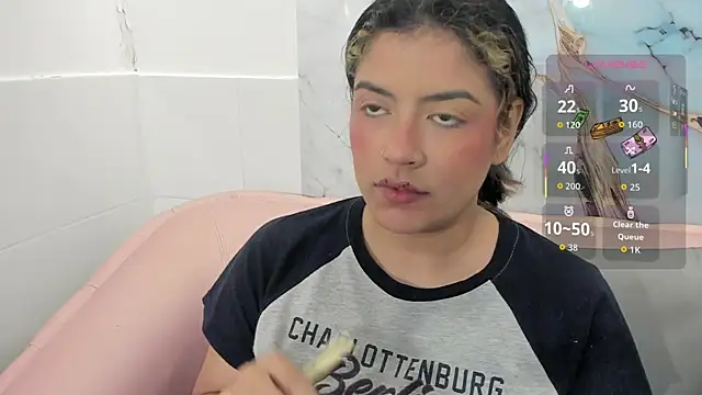 Snapshot of taylor_cupper chatting on 11-30-25, 12:58 taylor cupper online show from 11-30-25, 12:58