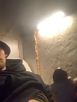 Snapshot of Boysex227 chatting on 12-17-25, 09:10 Boysex227 online show from 12-17-25, 09:10