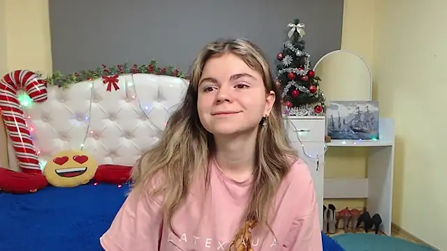 TinaRedly online show from 12-13-25, 07:53