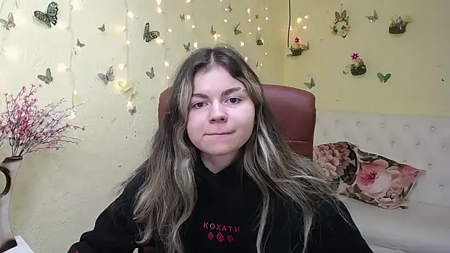 TinaRedly online show from 04-14-26, 05:30