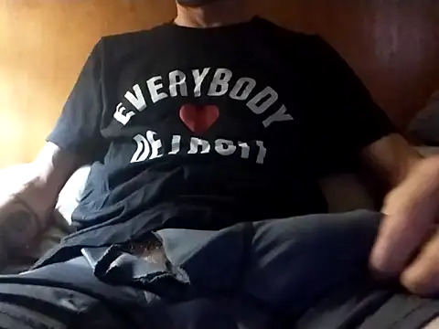 elmerfuddin87 online show from 03-31-26, 04:18