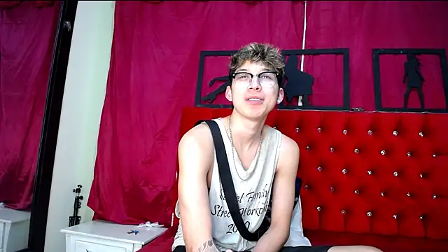 Snapshot of _Thomas_hot_ chatting on 02-22-25, 03:12  Thomas hot  online show from 02-22-25, 03:12