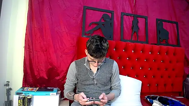 Snapshot of _Thomas_hot_ chatting on 03-23-25, 01:20  Thomas hot  online show from 03-23-25, 01:20