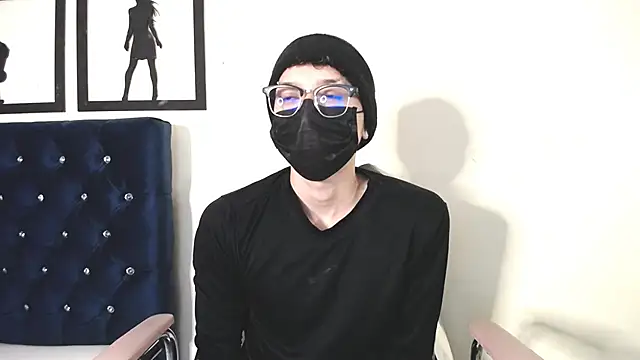Snapshot of _Thomas_hot_ chatting on 10-02-25, 04:41  Thomas hot  online show from 10-02-25, 04:41