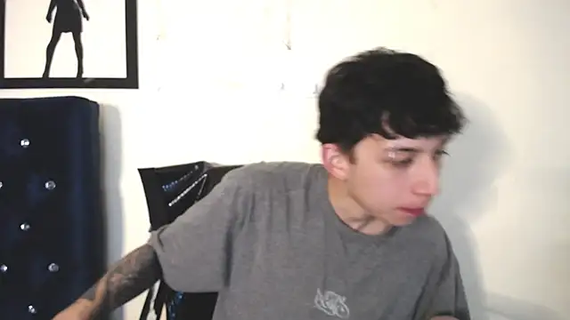 Snapshot of _Thomas_hot_ chatting on 11-04-25, 03:49 Thomas hot online show from 11-04-25, 03:49