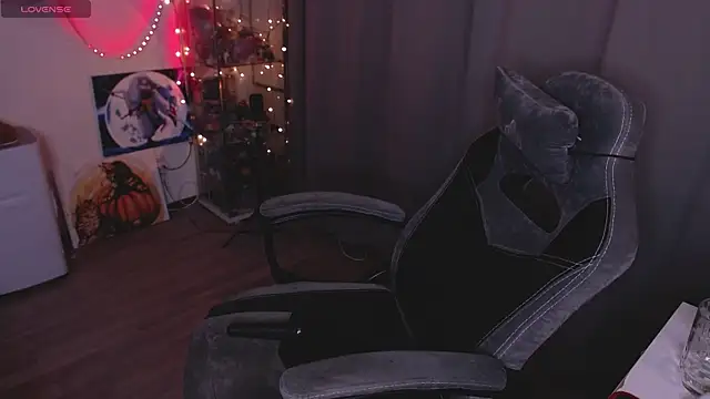 lissamuff online show from 09-14-25, 05:12