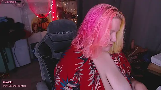 lissamuff online show from 10-17-25, 09:45