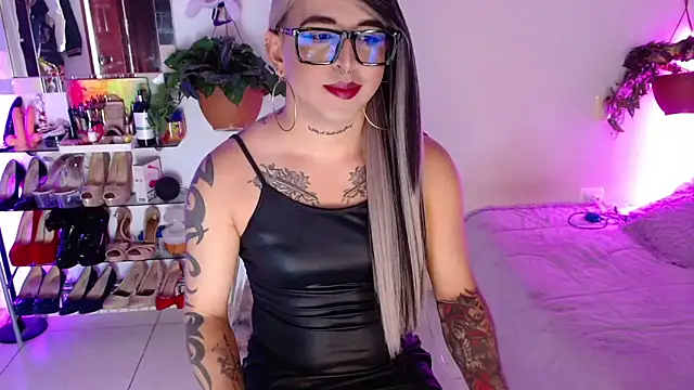 Snapshot of Laveneno_ortiz07 chatting on 05-04-26, 11:12 Laveneno ortiz07 online show from 05-04-26, 11:12
