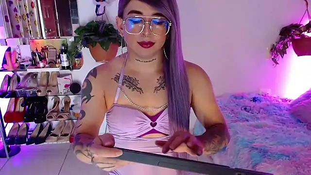 Snapshot of Laveneno_ortiz07 chatting on 05-09-26, 12:16 Laveneno ortiz07 online show from 05-09-26, 12:16