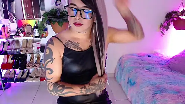Snapshot of Laveneno_ortiz07 chatting on 05-12-26, 12:08 Laveneno ortiz07 online show from 05-12-26, 12:08
