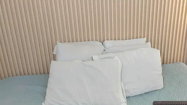 charlottebrowns  online show from 07-11-26, 11:57