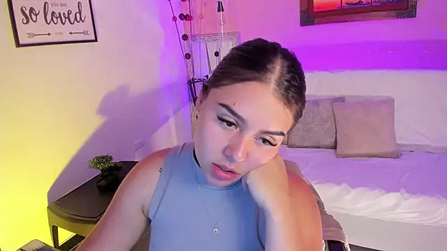 ArianaBaker online show from 10-18-25, 04:08