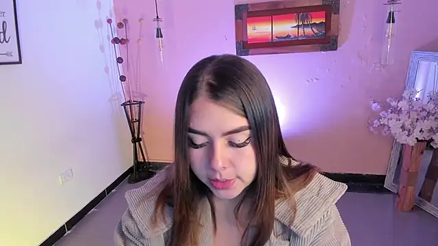 ArianaBaker online show from 11-25-25, 01:33