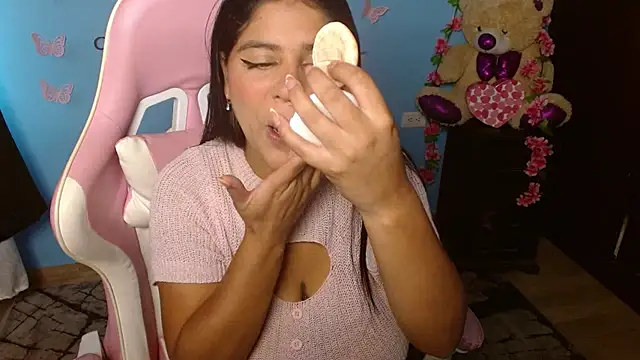 Candela-Smith online show from 04-09-26, 04:34