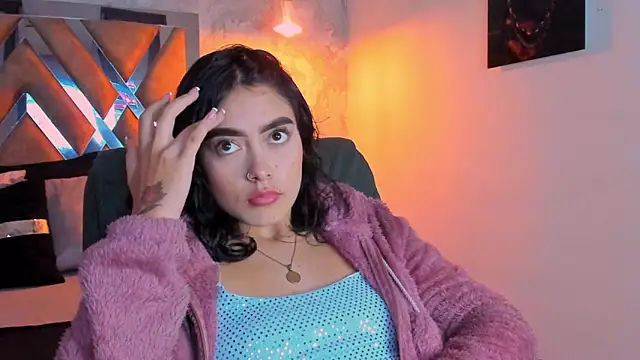 Snapshot of Natt_collins chatting on 02-01-26, 01:15 Natt collins online show from 02-01-26, 01:15