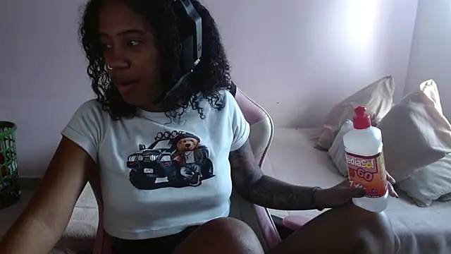 TiffanyRoouse online show from 12-16-24, 08:58