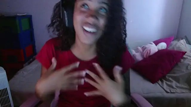 TiffanyRoouse online show from 02-14-25, 11:09