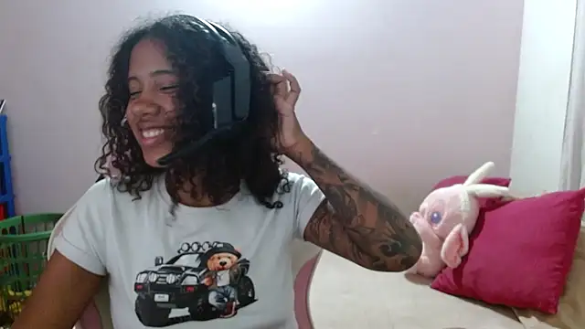 TiffanyRoouse online show from 03-18-25, 11:09