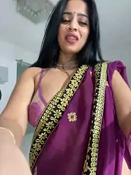 Snapshot of _adelle chatting on 02-08-25, 11:01 adelle online show from 02-08-25, 11:01