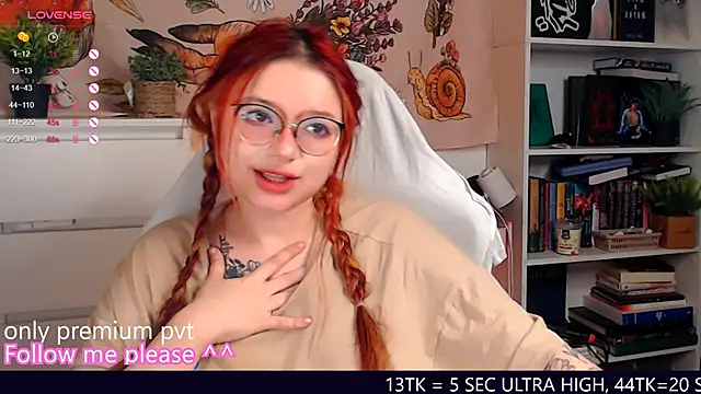 Snapshot of me__hanna chatting on 12-04-25, 01:48 me hanna online show from 12-04-25, 01:48