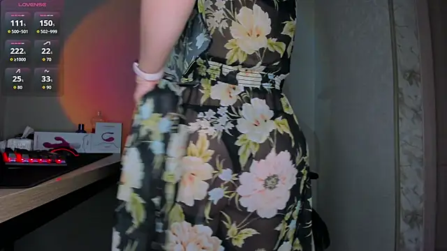 Snapshot of avorylas chatting on 02-22-26, 01:40 avorylas online show from 02-22-26, 01:40