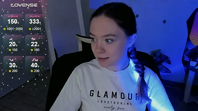 Snapshot of Florence_meow chatting on 09-20-25, 06:36 Florence meow online show from 09-20-25, 06:36