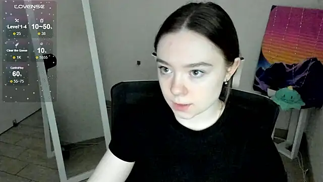 Snapshot of Florence_meow chatting on 03-07-26, 07:05 Florence meow online show from 03-07-26, 07:05