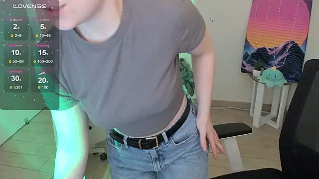 Snapshot of Florence_meow chatting on 03-25-26, 08:42 Florence meow online show from 03-25-26, 08:42