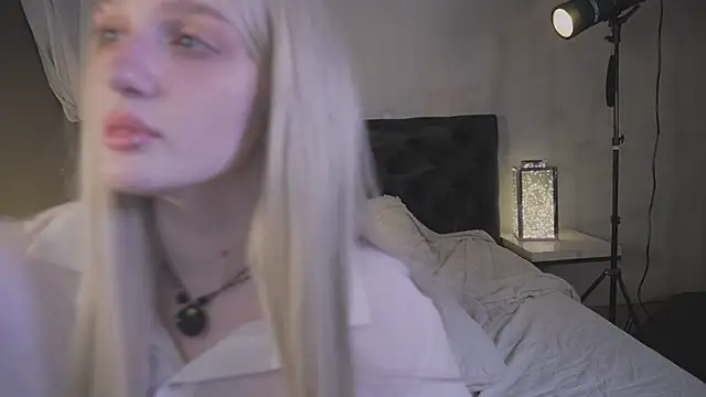 ELLIEJAY online show from 05-22-26, 05:25