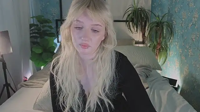 ELLIEJAY online show from 06-13-26, 05:38