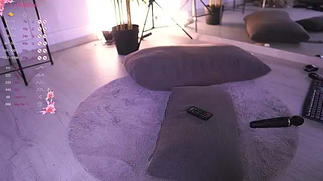 VanessaSimon online show from 02-06-25, 12:16