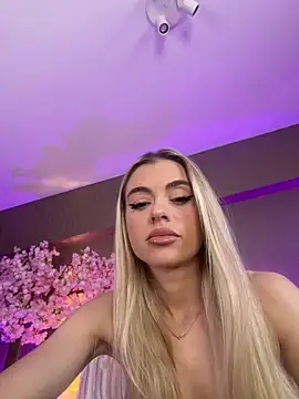 HaileyMadow online show from 04-20-26, 06:16