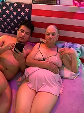 Snapshot of Grandma_Mature23 chatting on 02-08-25, 04:25 Grandma Mature23 online show from 02-08-25, 04:25