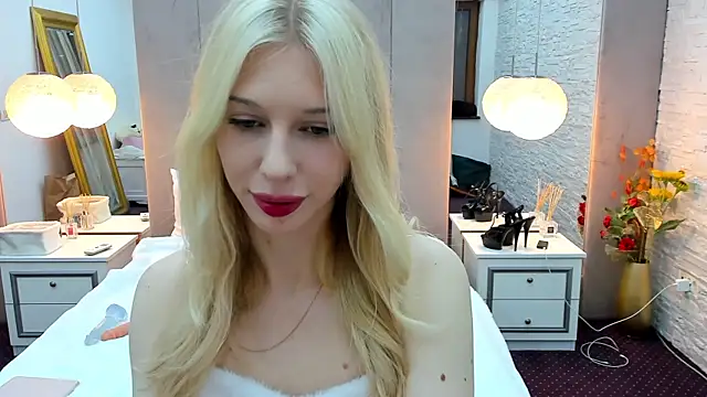 Snapshot of Yanna_miana chatting on 12-24-24, 05:13 Yanna miana online show from 12-24-24, 05:13