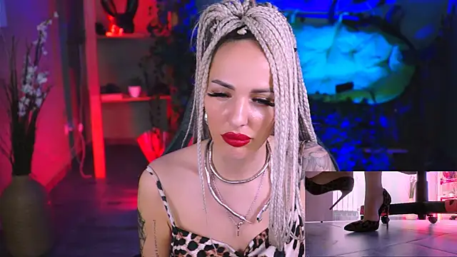 MonicaMaxwel online show from 02-05-25, 05:42