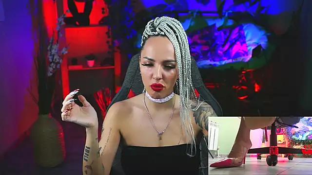 MonicaMaxwel online show from 02-10-25, 12:08